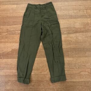 A New Day olive green cuffed khaki ankle pants size 2
 b54